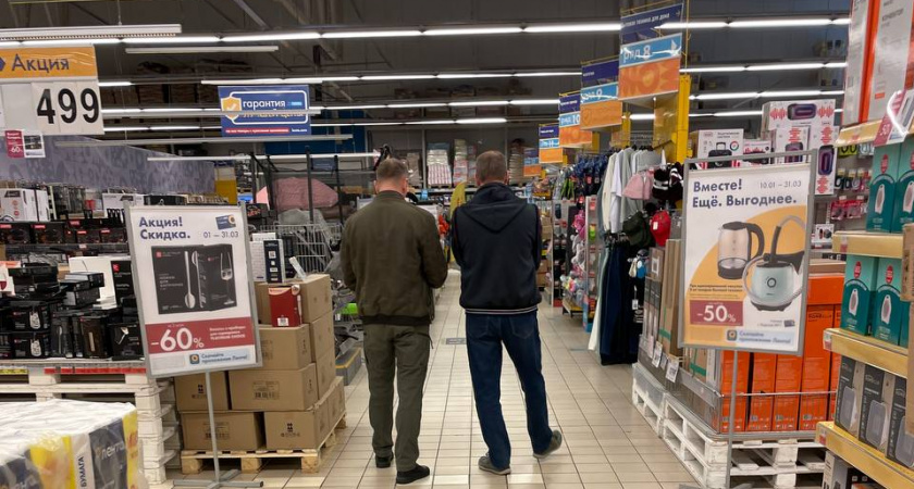 «Сами не берем и вам не советуем». Продавцы назвали 5 продуктов, которые не стоит брать