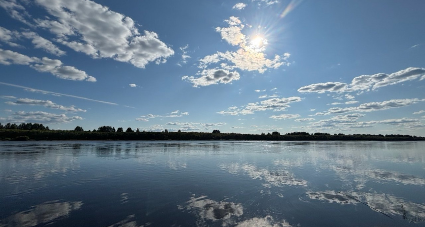 В Иркутской области двухлетняя девочка утонула в реке во время игры во дворе