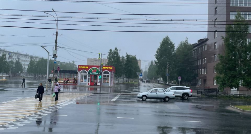 Верховный Суд поставил точку: надо ли водителю ждать, пока пешеход полностью завершит переход дороги