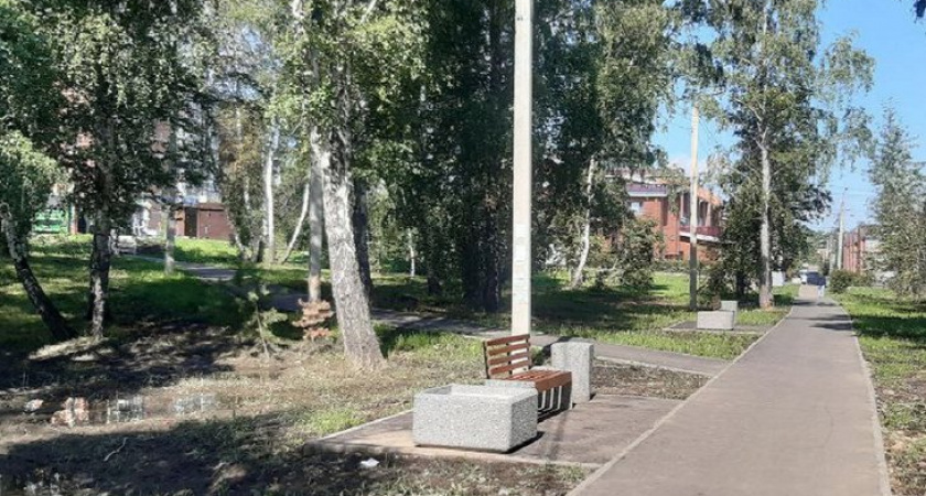 В Иркутске завершают благоустройство сквера в микрорайоне Березовый