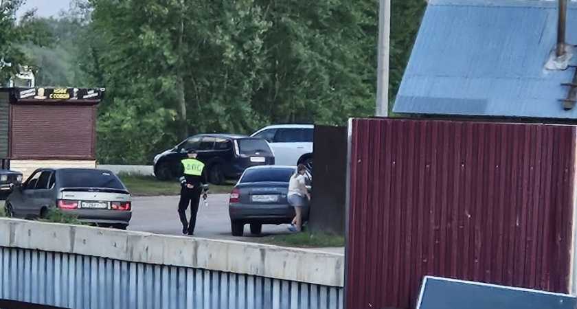 В ГАИ наконец поставили точку: когда в машине можно вообще не пристегиваться — водителям и их пассажирам разъяснили действующие ограничения