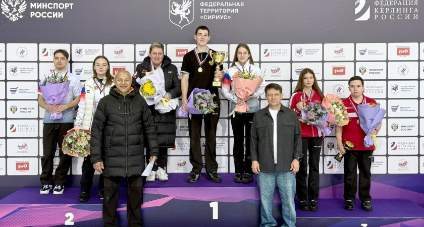 Иркутские керлингисты взяли золото и серебро на всероссийском турнире смешанных пар в Сириусе