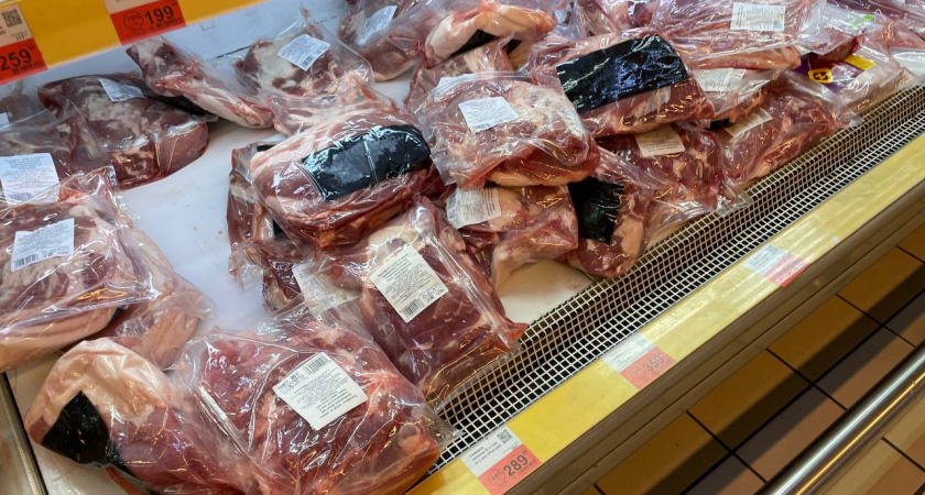 Купил в Светофоре красивый кусок мяса, а есть его не смогли. Что с ним не так – оно ведь не пахло. Делюсь опытом