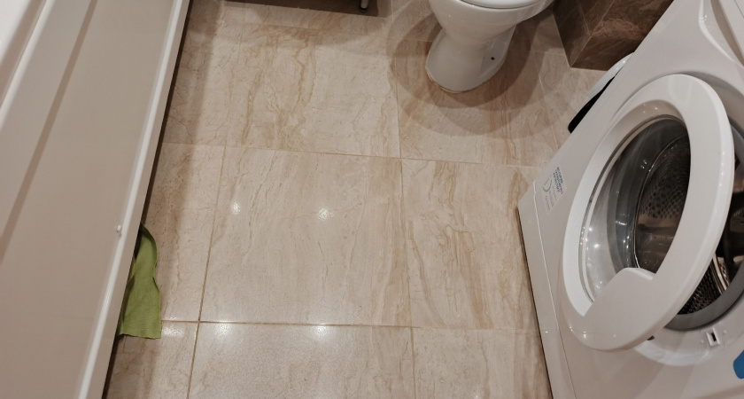 Как в Норвегии придумали тёплый пол вообще без кабелей и труб: сделал такой в мастерской, даже при -42 ходим без носков