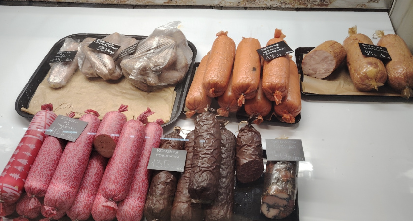 Эту колбасу можно смело брать – она из мяса: Росконтроль назвал отличные марки