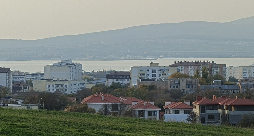 Самый богатый и благоустроенный город России. По какой причине из него уезжают люди, но всегда возвращаются