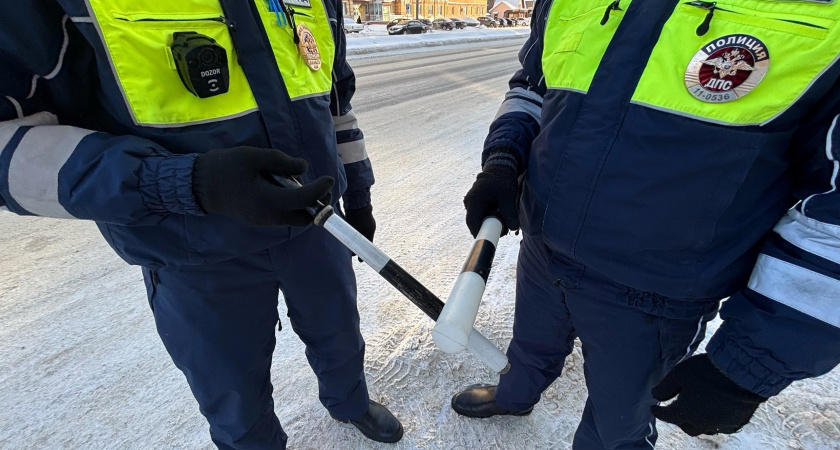 Инспектор ДПС просит дунуть в трубочку: что необходимо знать каждому водителю, прежде чем согласиться – даже если вы трезвый