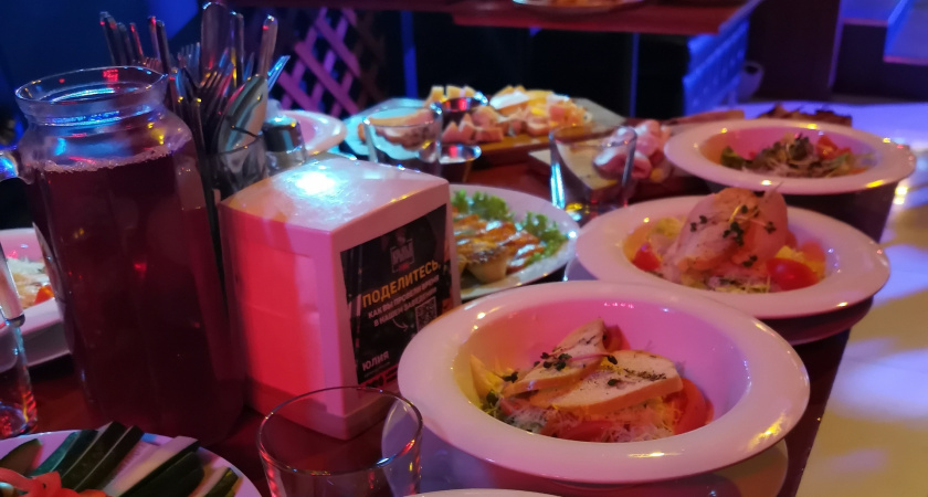 В Иркутской области суд обязал кафе выплатить более 670 тысяч рублей пострадавшим от массового отравления