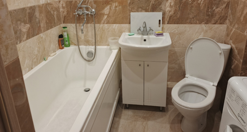 3 ложки на губку — и сантехника станет как новая: ни желтизны ни ржавчины даже под микроскопом — блестит как на праздник