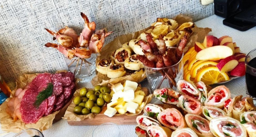 "Я накрыла новогодний стол для 4-х человек за 2600 руб." Меню на новогодний праздничный стол без хлопот. Новый год 2026