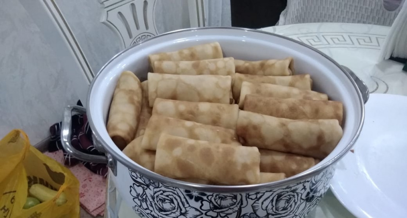 Оладьи и блины на подсолнечном масле больше не жарю: один метод - и они гладкие и румяные. Масло не впитывают