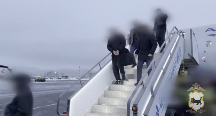 Криминального авторитета из Иркутской области в Шереметьево при попытке вылететь из России