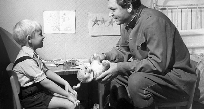 Тест: Сможете угадать фильм из СССР по кадру с ребёнком?