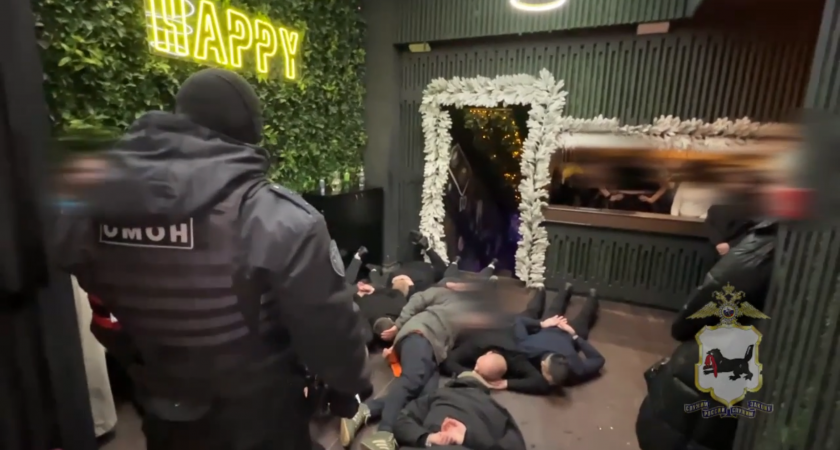 В Иркутской области полиция и Росгвардия проводят предновогодние рейды в ночных заведениях