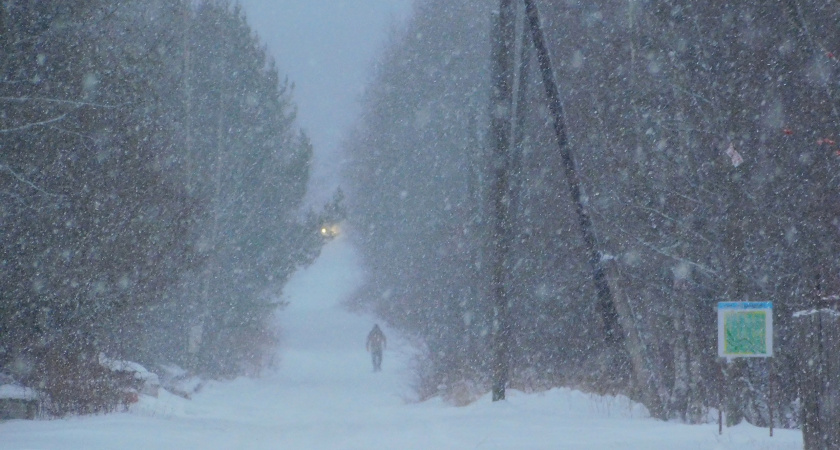 В Иркутской области 2 февраля прогнозируются сильные метели и штормовой ветер на Байкале