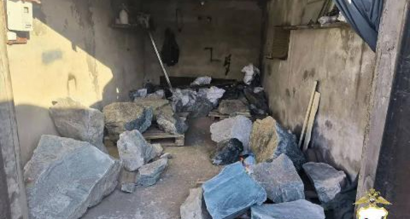 В Иркутском районе задержали иностранца с 6,5 тоннами нефрита стоимостью почти 5 миллионов рублей