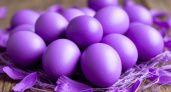 Не скорлупа, а просто космос: для покраски яиц в фиолетовый цвет химоза не нужна — достаточно лишь один отход