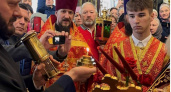 В Иркутск прибыл Благодатный огонь из Иерусалима