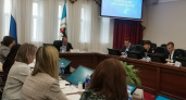 Таксисты под прицелом властей: в Иркутской области обсудили легализацию самозанятых водителей