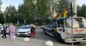 Аварийный комиссар обзъяснил: Кто должен уступить дорогу в ситуации с сужением дороги?