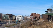 В Иркутске скульптура мамонта украсила территорию будущего "Дома природы"