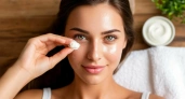Вместо дорогущих процедур — щепотку на ладонь, и через 3 секунды лицо блестит, как после посещения косметолога