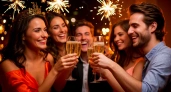 Праздновать Новый год с друзьями больше не модно: сейчас принято делать иначе