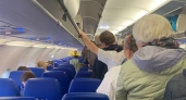 Иркутские полицейские сняли пассажира с рейса за агрессивное поведение