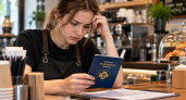 В Шелехове 24-летнюю девушку осудили за поддельную медкнижку при устройстве в кофейню
