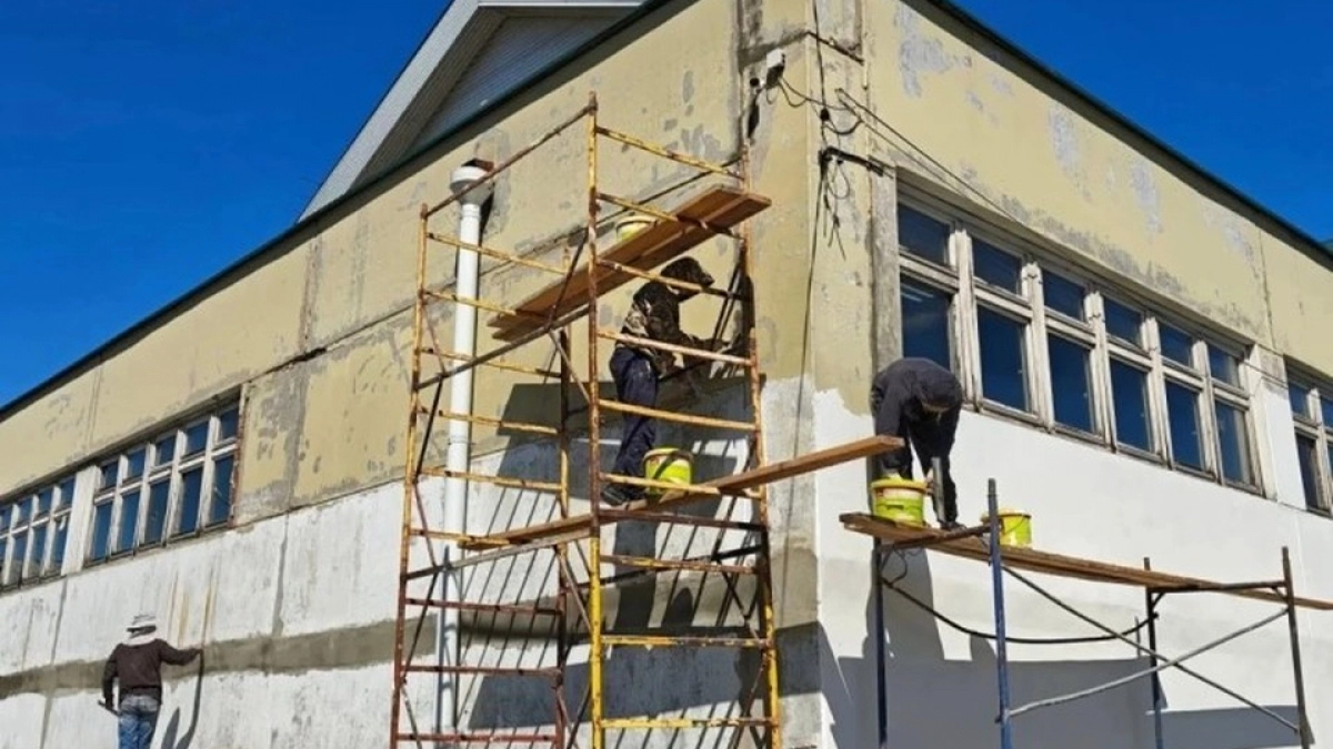 В Иркутске капитально обновляют гимназию №3
