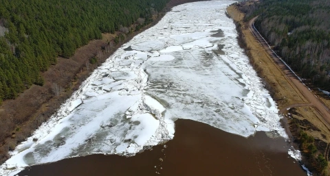 В Иркутской области уровень воды в реке Лене продолжает расти