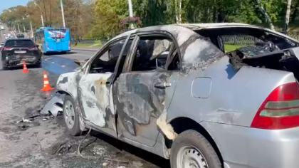 В Иркутске столкнулись три «Тойоты», одна машина вспыхнула после удара
